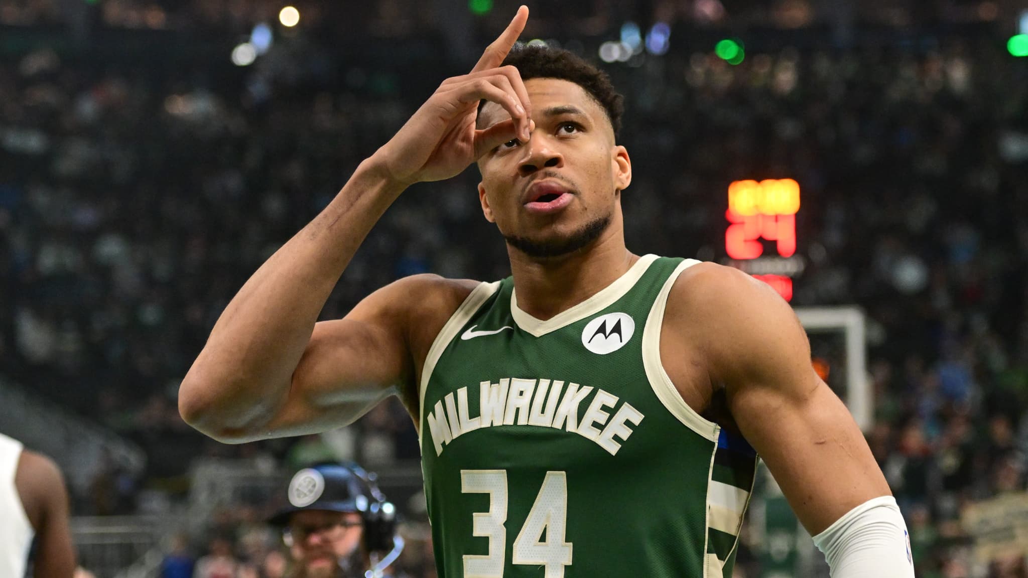 Coup de tonnerre: Giannis Antetokounmpo débarque au Miami Heat contre un package long comme le bras
