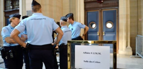 Le tribunal correctionnel de Paris.