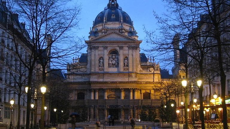La Sorbonne, un modèle dont rêvent les étudiants ?