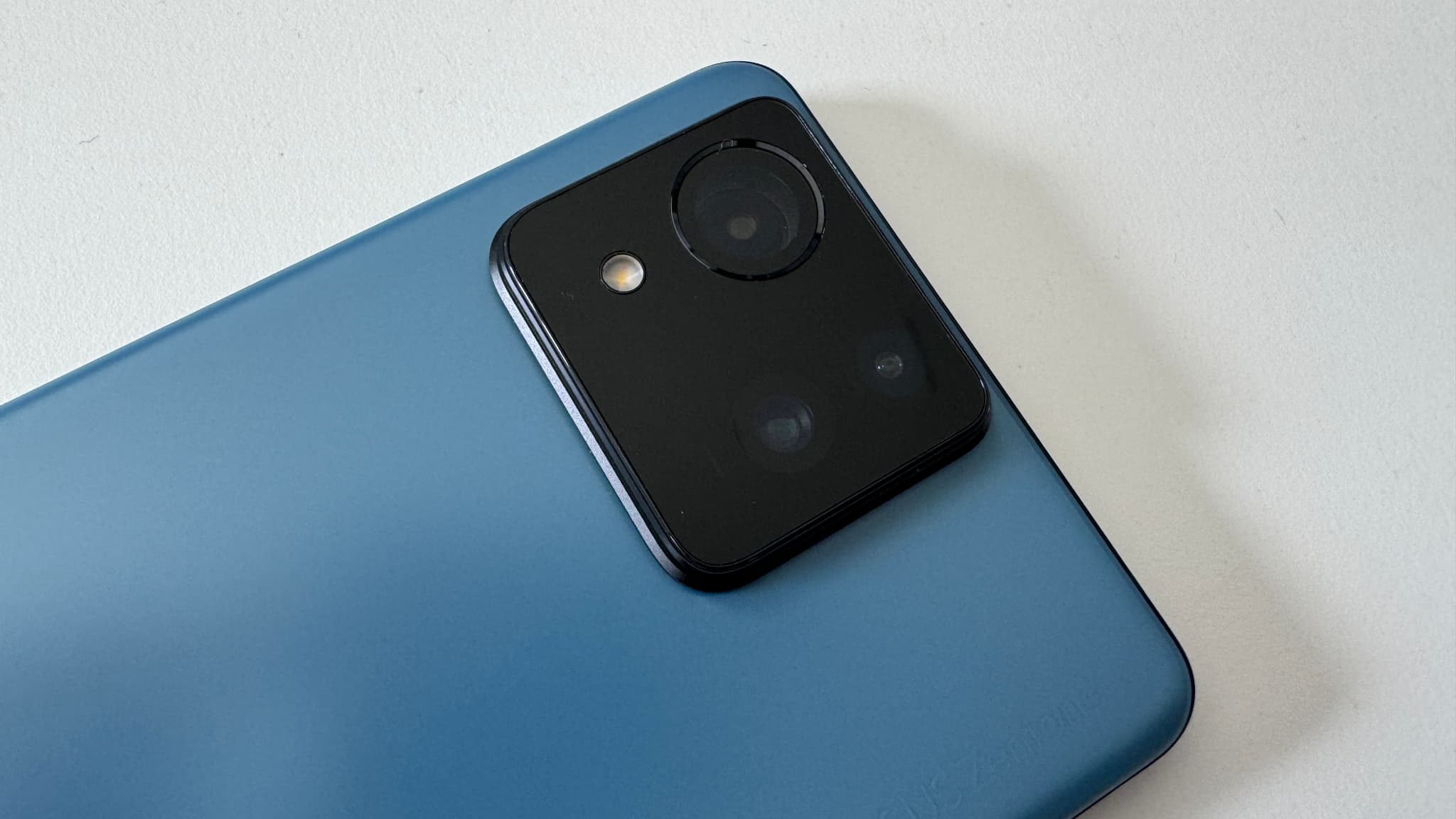 Le bloc photo du Zenfone 11 Ultra d'Asus