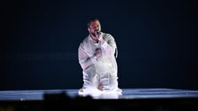 Slimane sur la scène de la Malmö Arena ce samedi 11 mai en finale de l'Eurovision.