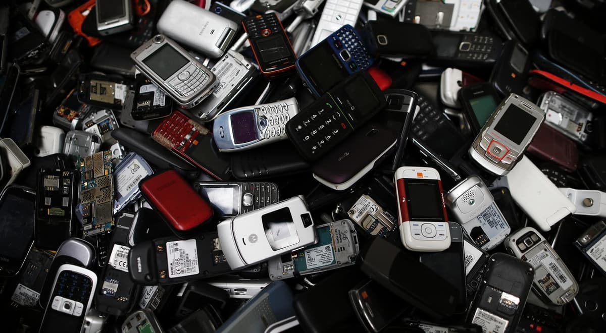 Comment les métaux de smartphone sont récupérés et reconditionnés