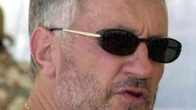 L'ancien dirigeant nationaliste Charles Pieri, 63 ans, a été condamné jeudi à 18 mois de prison ferme par le tribunal correctionnel d'Ajaccio pour la détention et l'acquisition de deux pistolets. /Photo d'archives/REUTERS/Pierre Murati