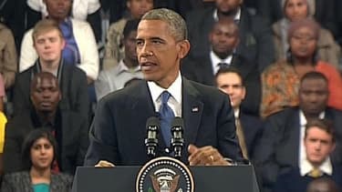 Barack Obama a rendu hommage à Nelson Mandela devant des étudiants triés sur le volet, au township de Soweto, au sud-ouest de Johannesburg.