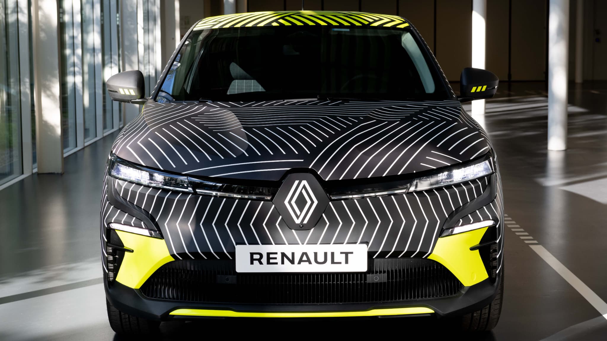 Cette nouvelle Mégane électrique sera commercialisée début 2022. Cette nouvelle Mégane électrique sera commercialisée début 2022.