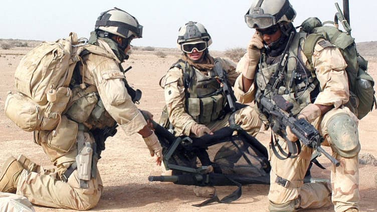 Selon le porte-parole de l'état-major des armées interrogé sur RMC lundi, les deux otages français retrouvés morts samedi au Niger à l'issue d'un ultime assaut militaire, ont sans doute été tués par leurs ravisseurs.