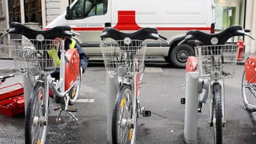 Un défaut de fabrication affecte plusieurs centaines de vélos de JCDecaux.