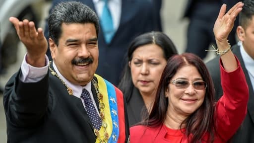 Le président vénézuélien Nicolas Maduro (G) et son épouse Cilia Flores, le 15 janvier 2017 à Caracas Le président vénézuélien Nicolas Maduro (G) et son épouse Cilia Flores, le 15 janvier 2017 à Caracas