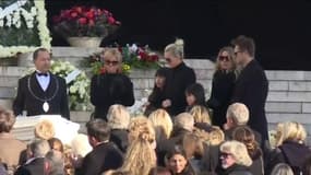 Testament de Johnny Hallyday: Laeticia renonce à ce que l'affaire de l'héritage soit jugée aux États-Unis