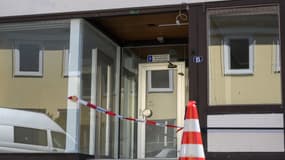Deux corps ont été retrouvés dans une maison, en Basse-Saxe, appartenant à l'une des trois personnes tuées à l'arbalète le week-end dernier en Bavière. 