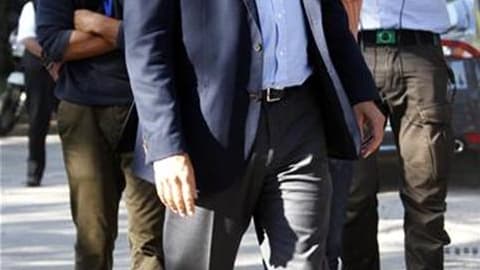 Jean-François Copé a officialisé dimanche sa candidature à la présidence de l'UMP lors d'une réunion de son club "Génération France" à Châteaurenard, dans les Bouches-du-Rhône. /Photo prise le 24 août 2012/REUTERS/Eric Gaillard