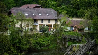 Hôtel situé en bordure de la rivière à Passau, en Bavière, où les trois corps ont été découverts