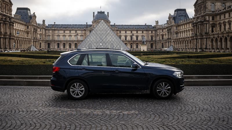 Paris: le triplement du tarif de stationnement pour les SUV est entré en vigueur ce mardi (1/1)