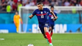 Kylian Mbappé avec les Bleus pendant l'Euro