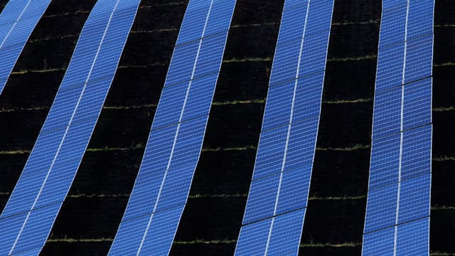 Basée aux États-Unis, la filiale de Total dédiée à l'énergie solaire se porte mal en raison de l'importante chute des prix des panneaux solaires. (image d'illustration) 