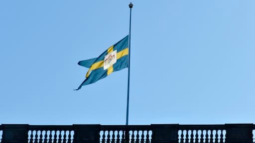Le gouvernement suédois veut rattraper son retard en vue des élections, et a décidé de baisser les impôts.