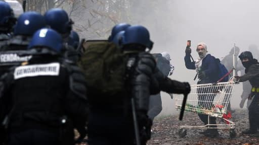 Des affrontements ont lieu à Notre-Dame-des-Landes