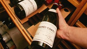 Le domaine Romanée-Conti fait moins de deux hectares et ne produit aujourd'hui qu'entre 5000 et 6000 bouteilles par an.
	
