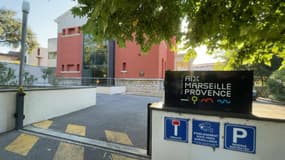 La façade de la métropole Aix-Marseille Provence.