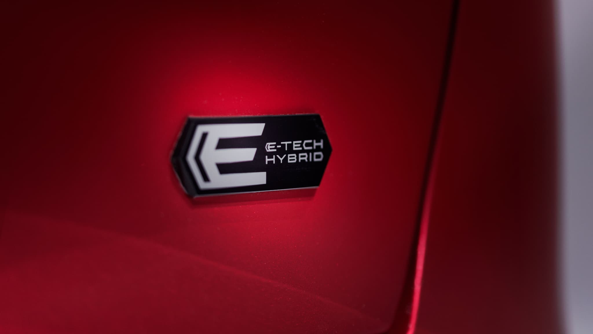 El nuevo Renault Clio adopta el motor híbrido de 160 caballos de fuerza. The new Renault Clio adopts the hybrid engine of 160 horsepower.
