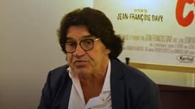 Le réalisateur Jean-François Davy lors de l'avant-première de son film "Vive la crise" en mai 2017.
