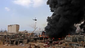 Enorme incendie au port de Beyrouth le 10 septembre 2020, cinq semaines après la gigantesque explosion meurtrière
