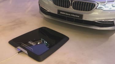 Un système de recharge à induction pour véhicules.