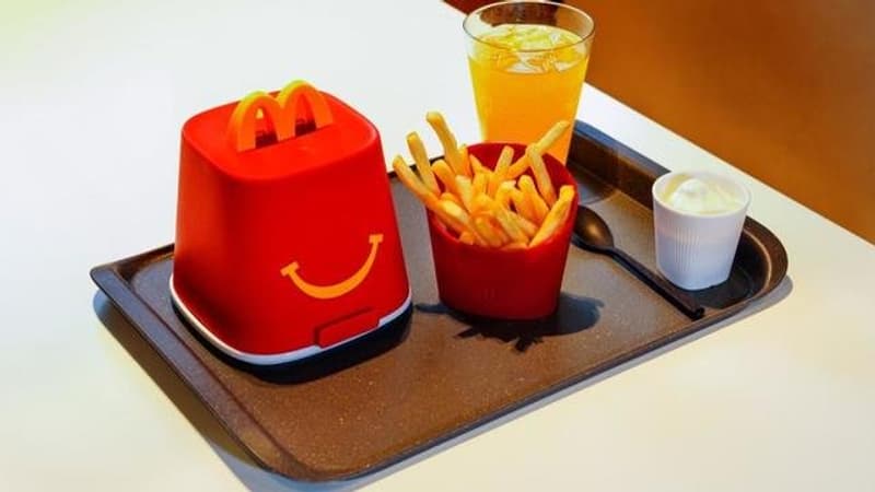 McDonald's, Burger King... Les clients volent-ils massivement les emballages réutilisables?