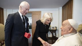 Charles et Camilla rendent visite au pape François le 10 avril 2025