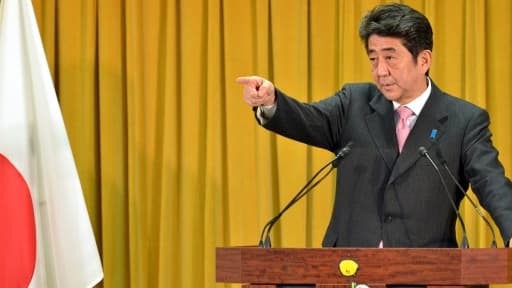 Shinzo Abe,Le leader du PLD, compte faire pression auprès de la Banque de Japon pour qu'elle opte pour une politique monétaire plus souple.