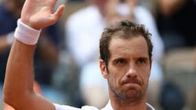 Le Français Richard Gasquet, après sa victoire face au Tunisien Malek Jaziri, lors du 2e tour du tournoi de Roland Garros, le 31 mai 2018 à Paris