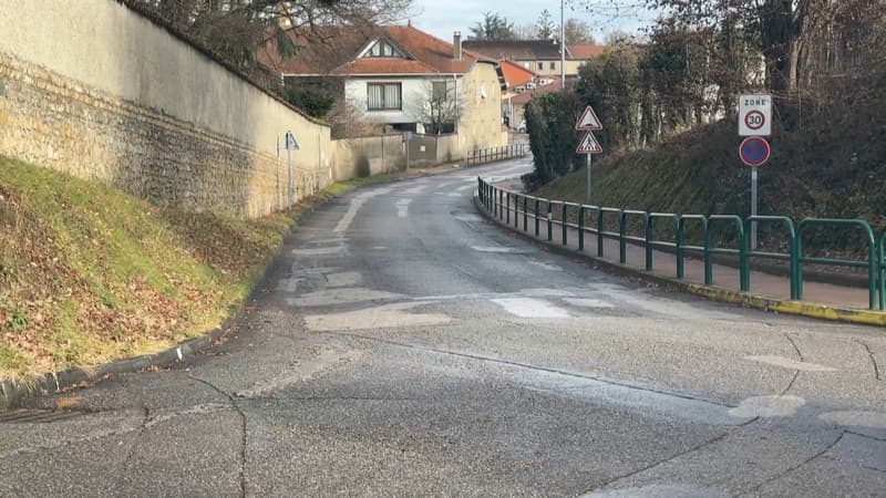 Saint-Georges-d'Espéranche: contre les incivilités des parents d'élèves en voiture, la mairie ferme une route