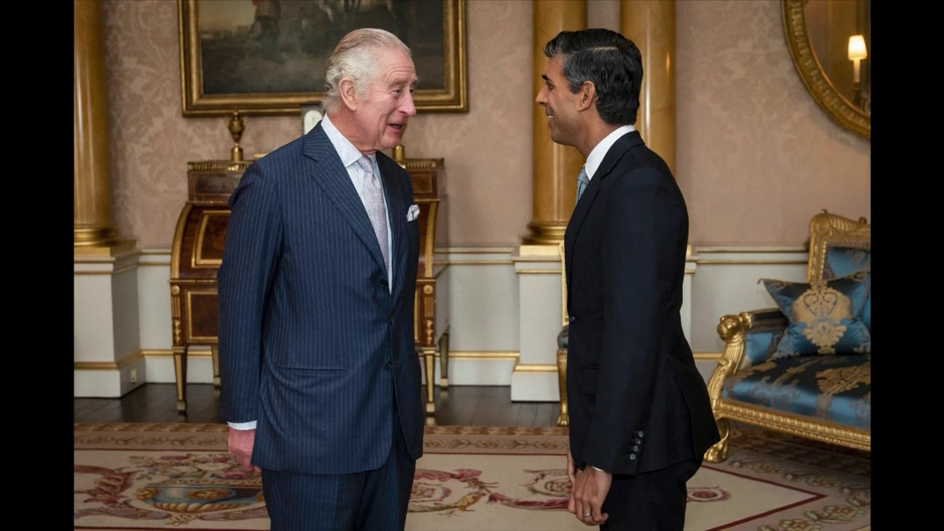 Charles III et Rishi Sunak à Buckingham Palace. Charles III et Rishi Sunak à Buckingham Palace.