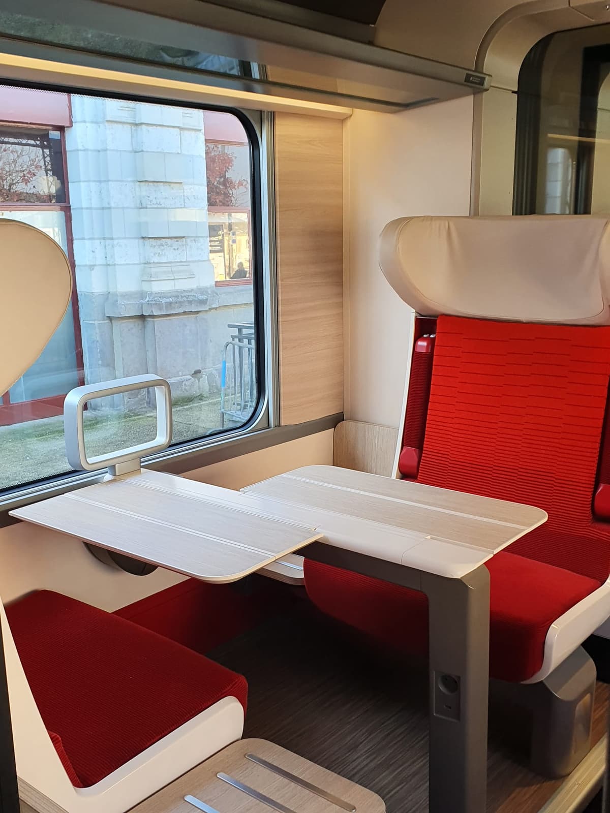 Intercités à quoi vont ressembler les nouveaux trains vers ClermontFerrand et Toulouse