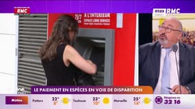 Les Français retirent de moins en moins d'argent dans les distributeurs 