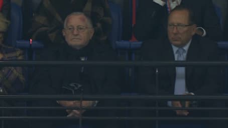L'image de Jean-Michel Aulas en tribune aux côtés de John Textor lors du match de l'OL, 23 avril 2023 L'image de Jean-Michel Aulas en tribune aux côtés de John Textor lors du match de l'OL, 23 avril 2023
