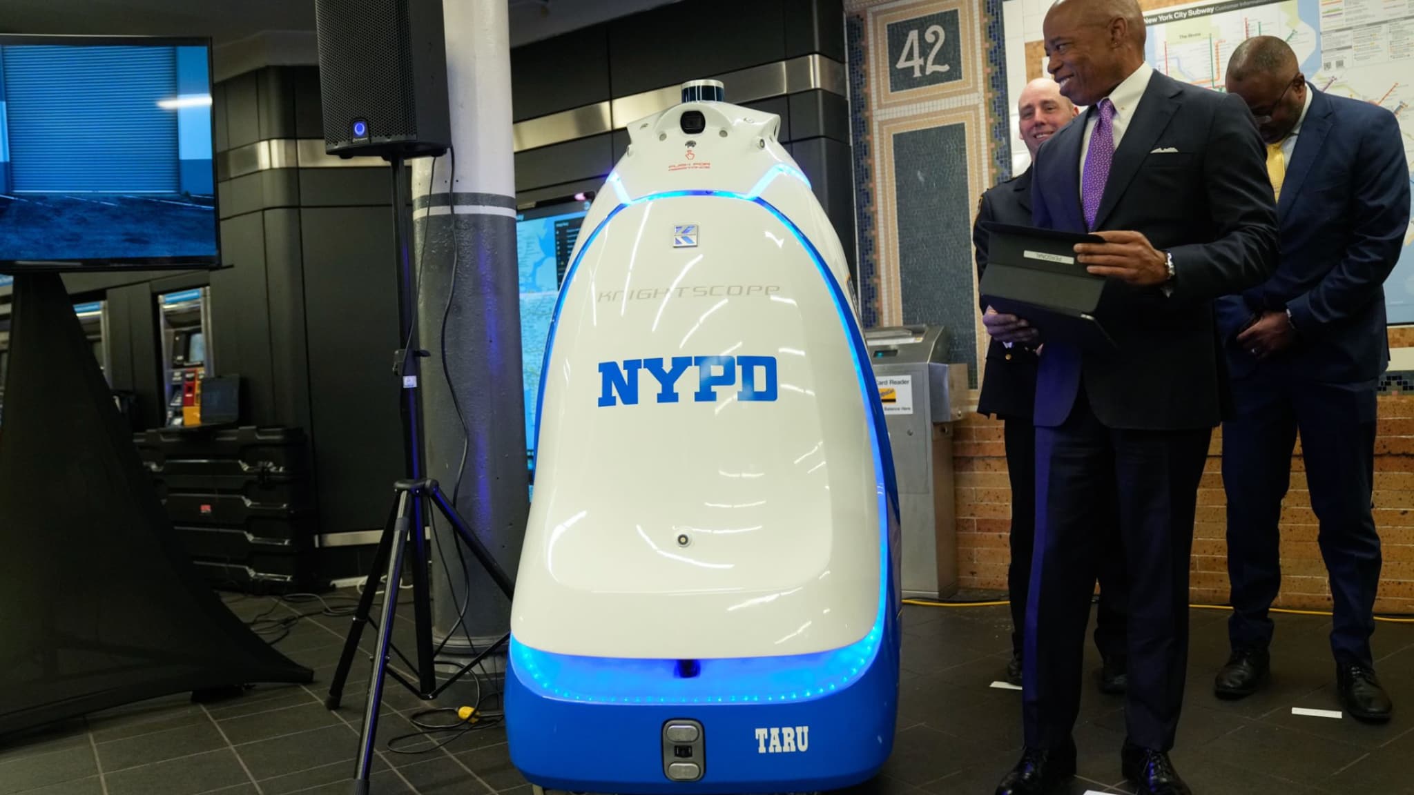 The Knightscope K5: New York City’s Robot Police Officer Takes Times Square by Storm