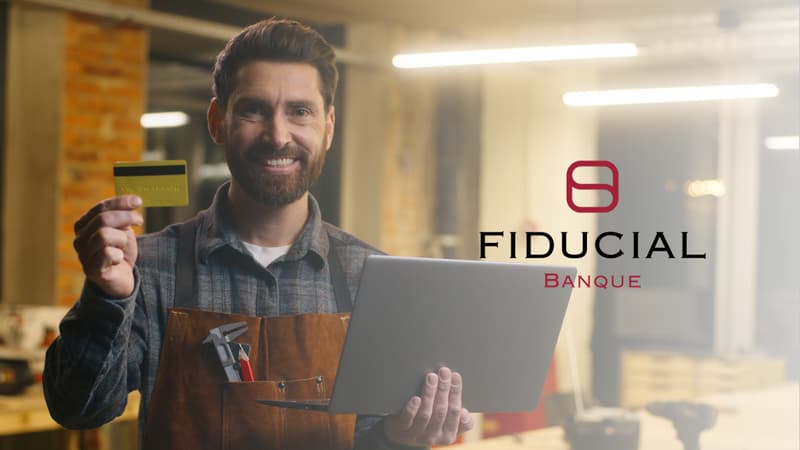 Banque en ligne ou banque traditionnelle : les pros doivent-ils encore choisir ?
