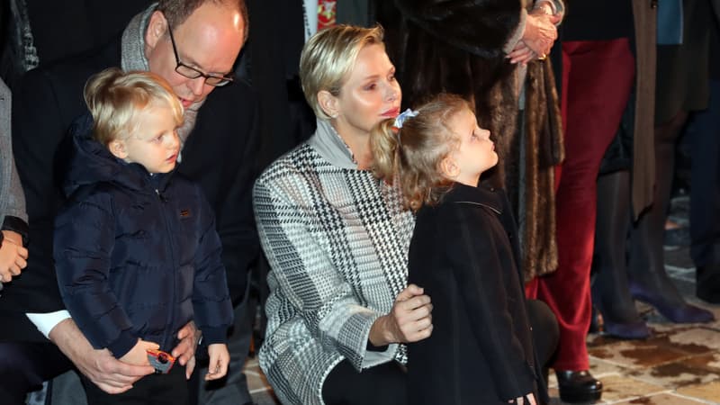 Le prince Albert II de Monaco, son épouse la princesse Charlène et leurs enfants en janvier 2018