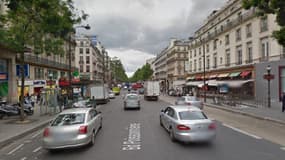 Les abords du métro Grands Boulevards à Paris.