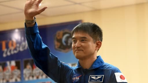 Takuya Onishi lors d'une conférence de presse le 6 juillet 2016 à Baïkonour au Kazakhstan Takuya Onishi lors d'une conférence de presse le 6 juillet 2016 à Baïkonour au Kazakhstan