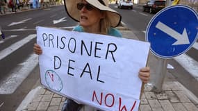 Une pancarte appelant à l'échange de prisonniers entre le Hamas et Israël, Tel Aviv, octobre 2023 