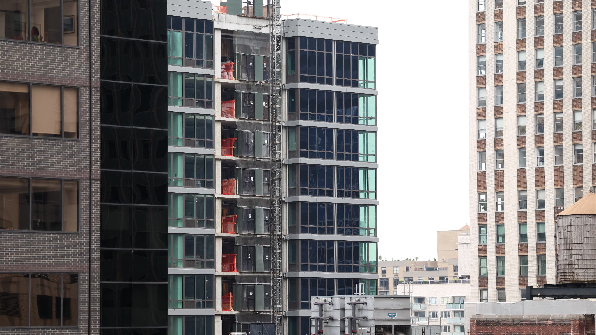 Un immeuble a été évacué dans le quartier de Manhattan, à New York, le 7 juillet 2026.