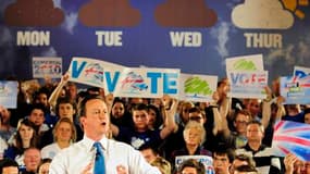 Dernier meeting électoral pour le leader des Tories, David Cameron, à Bristol. La Grande-Bretagne se rend aux urnes ce jeudi pour des élections législatives présentées comme les plus serrées depuis vingt ans et qui pourraient aboutir au retour des conserv