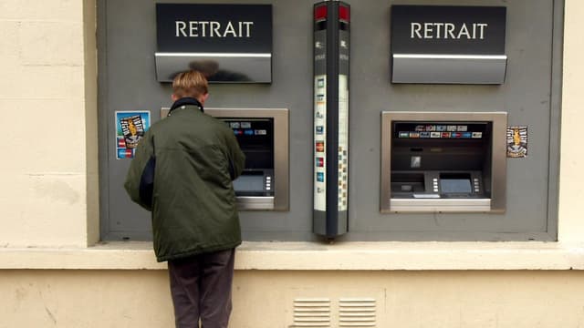 Les jeunes qui travaillent toucheront une prime d'activité de 130 euros mensuels et pouvant excéder les 200 euros.