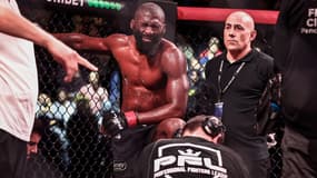 Cédric Doumbè lors de son combat face à Baki au PFL Paris, le 07/03/2024