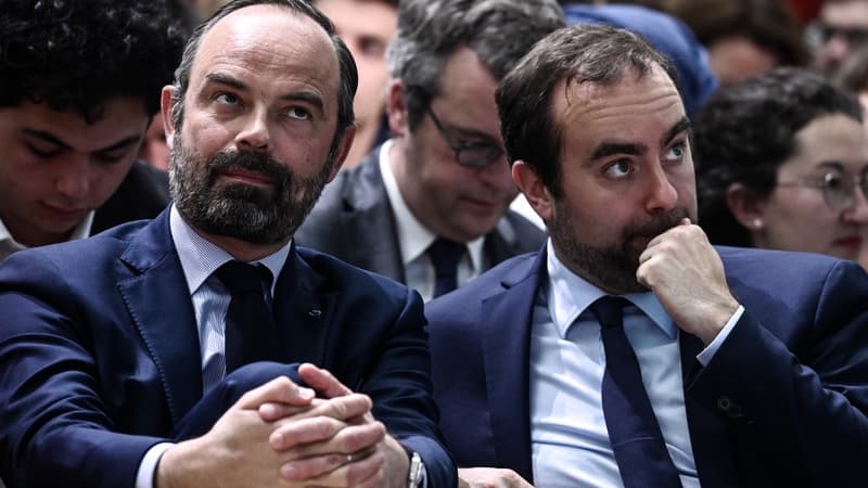 Le Premier ministre Édouard Philippe et Sébastien Lecornu, ministre en charge des Collectivités territoriales, le 8 avril 2019 à Paris