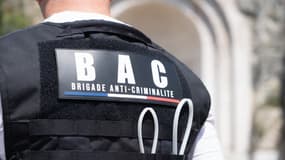 Photo d'un policier de la brigade anti-criminalité (BAC), à Nice, le 19 mai 2025. 