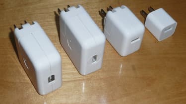 Apple porte plainte contre Mobile Star LCC, société qui, jusqu'à maintenant, vendait des chargeurs avec leur câble d'alimentation présentés comme "authentiques" sur Amazon.