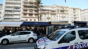 Une voiture de police à Cannes le 18 janvier 2017